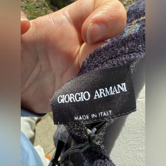 Giorgio Armani abstract sweater. NWT! 💎